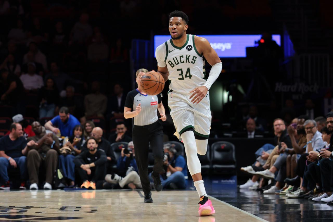 乐鱼官网-里程碑！160次30+10+5！字母哥超“大O”独占历史第一 统治力拉满